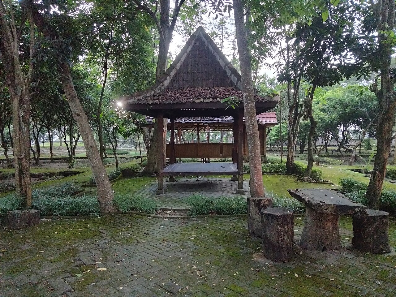 Revitalisasi taman kota